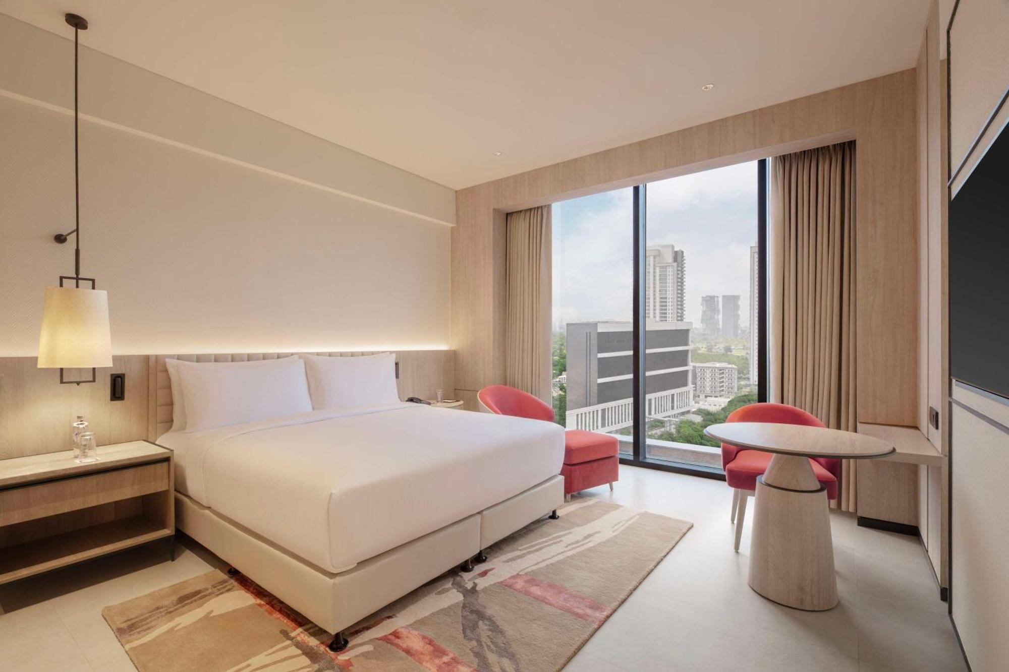 Hilton Gurugram Baani City Centre Gurgaon Exterior foto